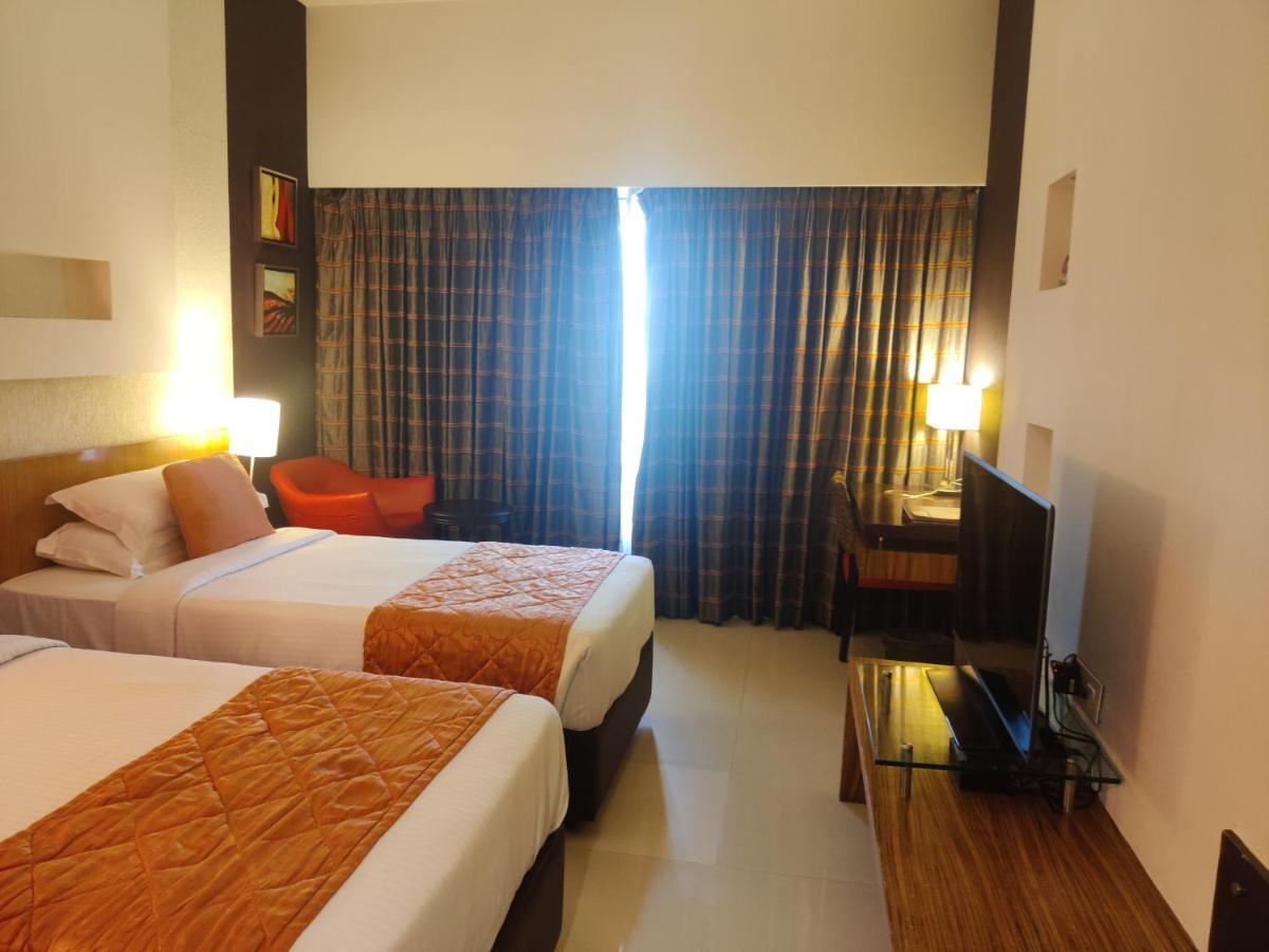 Hotel Satkar Residency Thane Luaran gambar